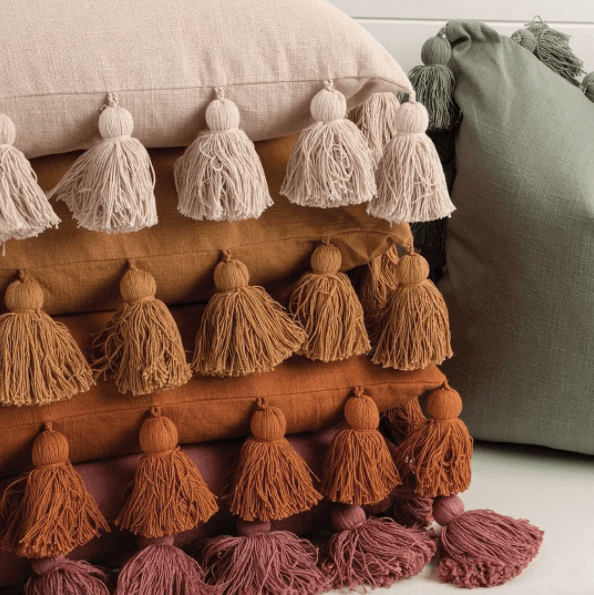 aspley-homemaker-city-how-to-decorate-with-colour-cover-photo